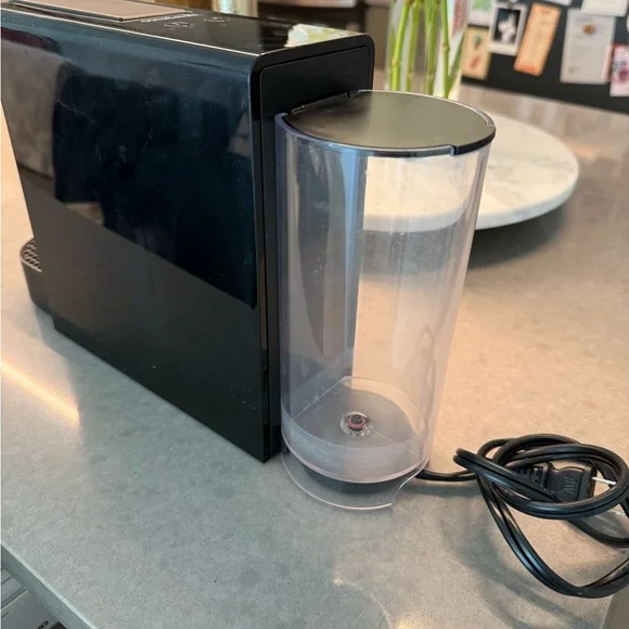 Nespresso x Breville - Essenza Mini Black Espresso Coffee Machine - Picture 7 of 11